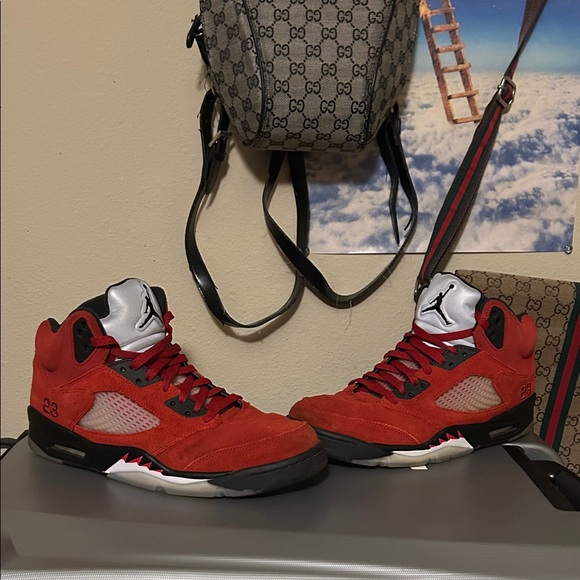 Raging bull 5’s size 11.5